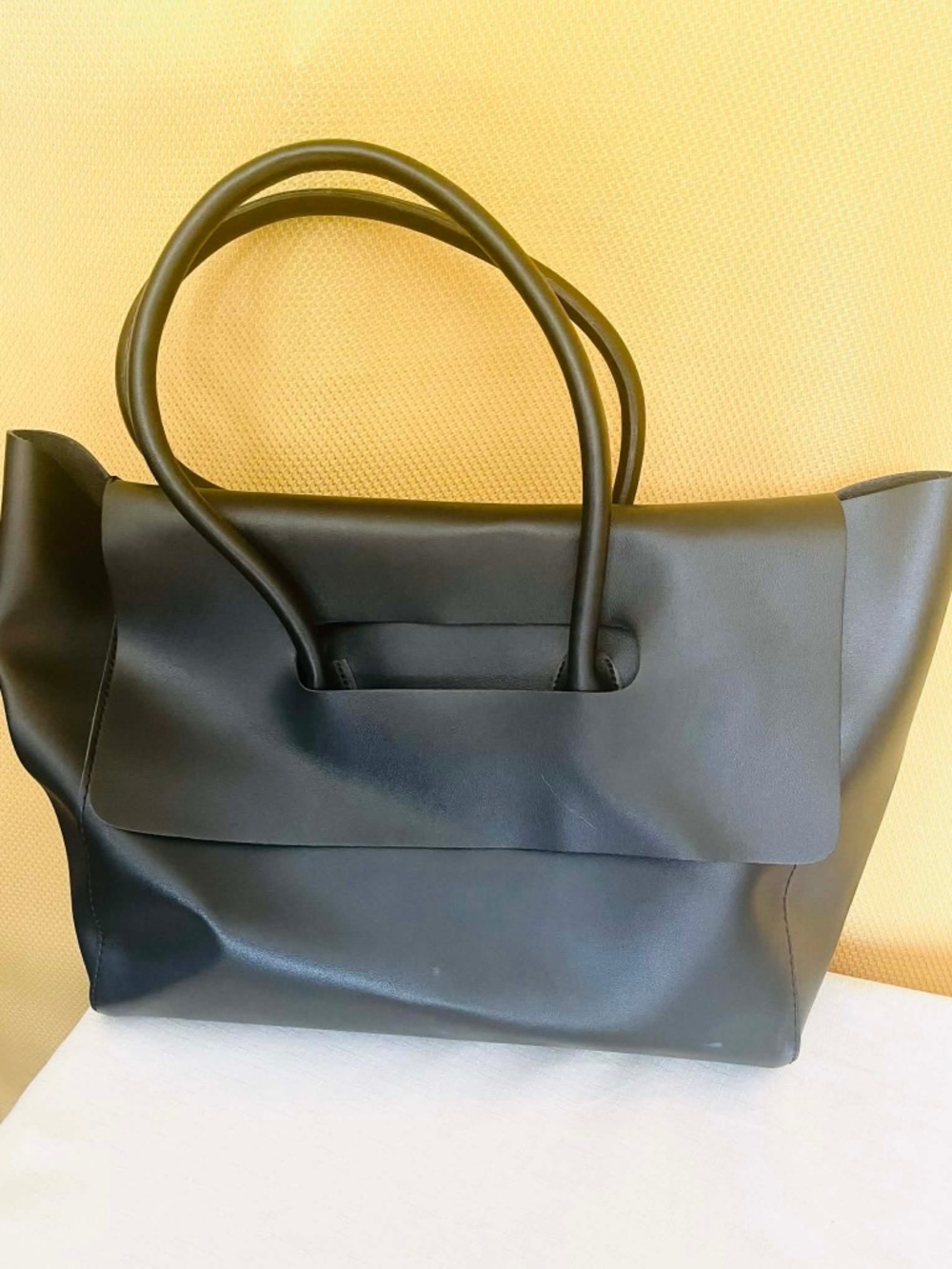 Minimalist Y2K Black Tote Bag | Structured Faux Leather Handbag | Modern Purse